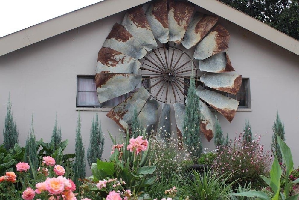 Mirabel Guesthouse 9/39