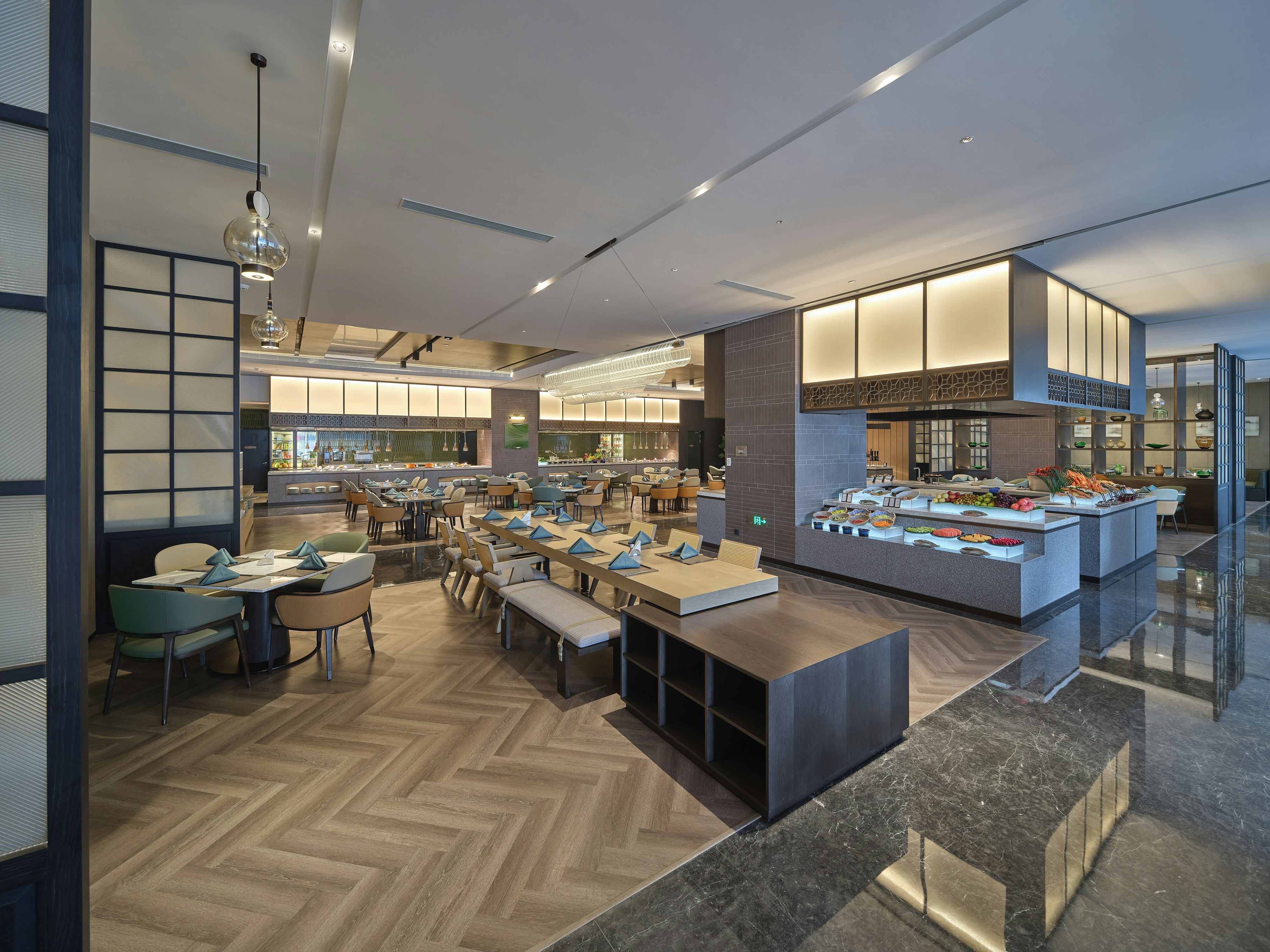 Hilton Jiashan 28/36
