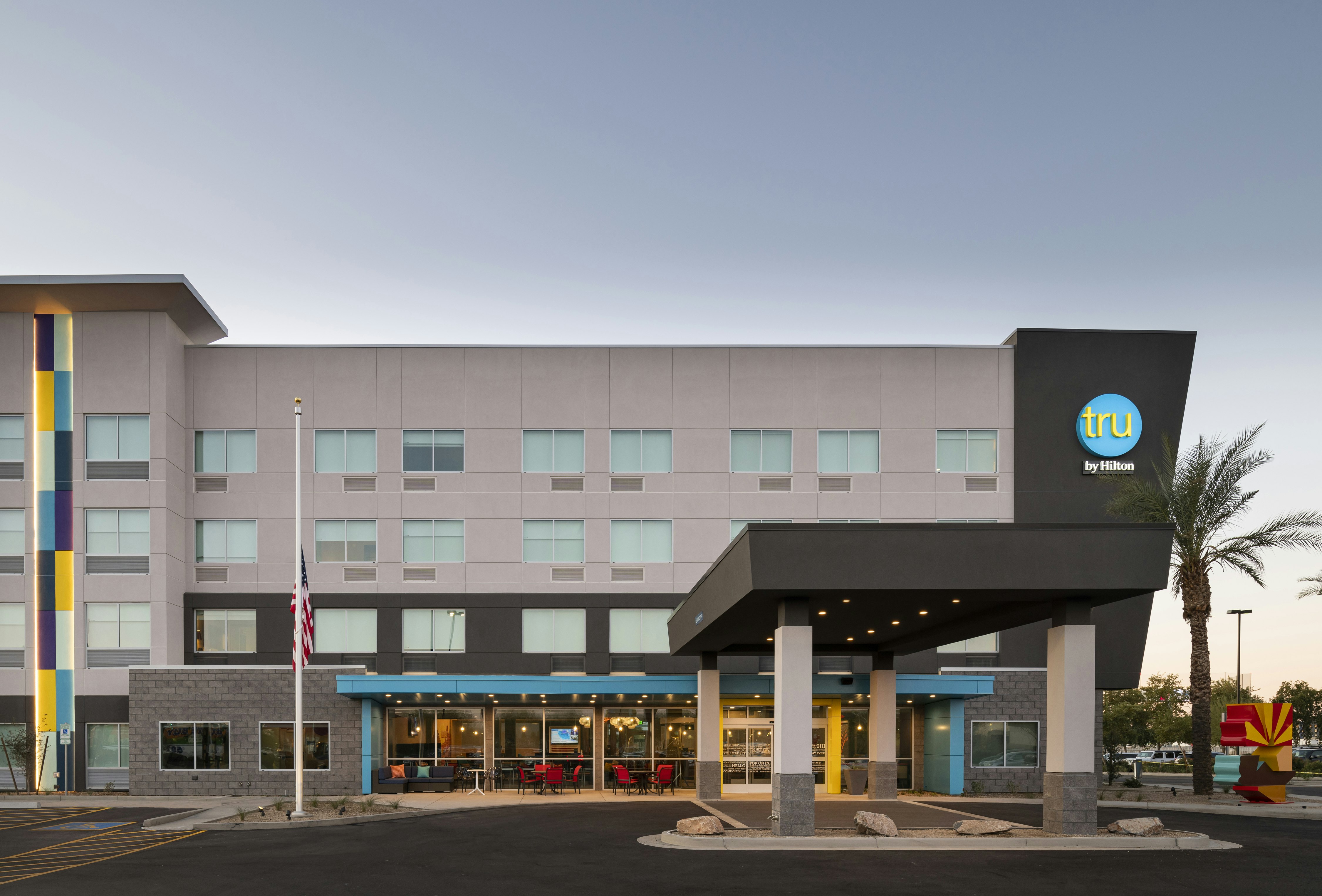 Tru By Hilton Phoenix Glendale Westgate 4/45