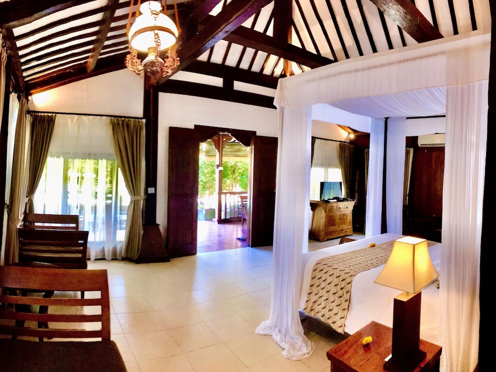 VILLA BERAWA BALI 29/77