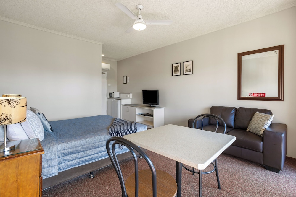 Bayview Motel Rosebud 40/60