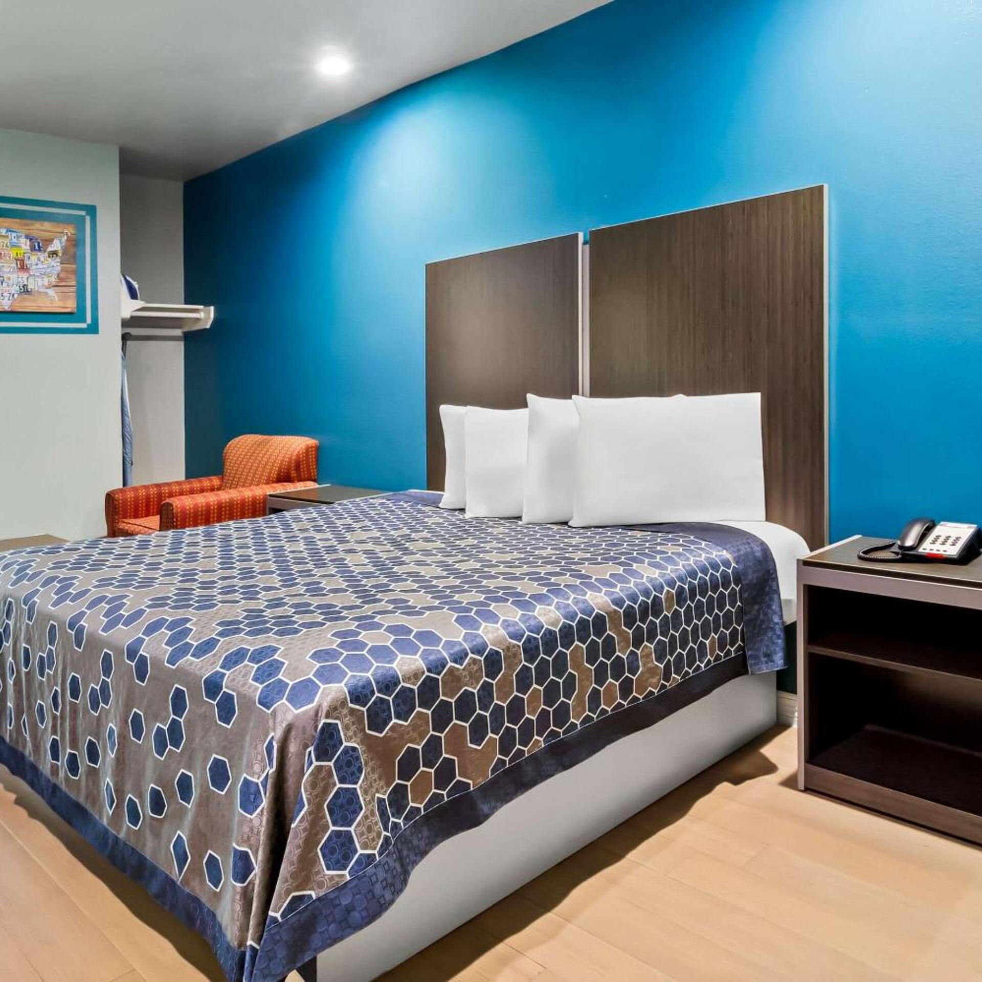 Room, King Bed, Smoking