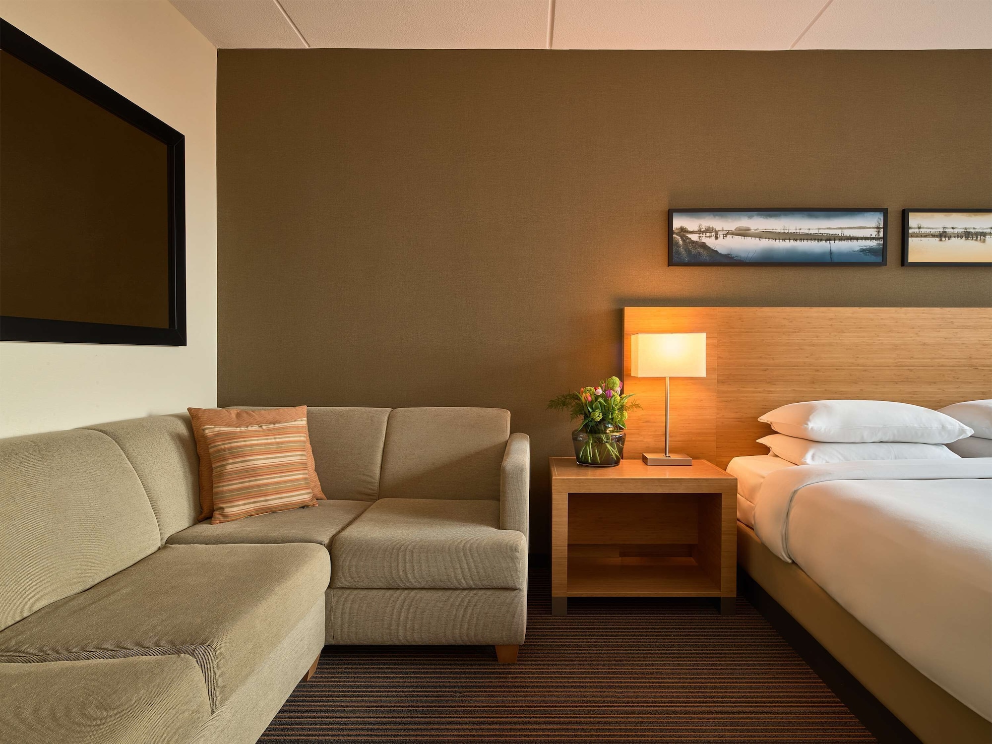 STANDARD, KING BED