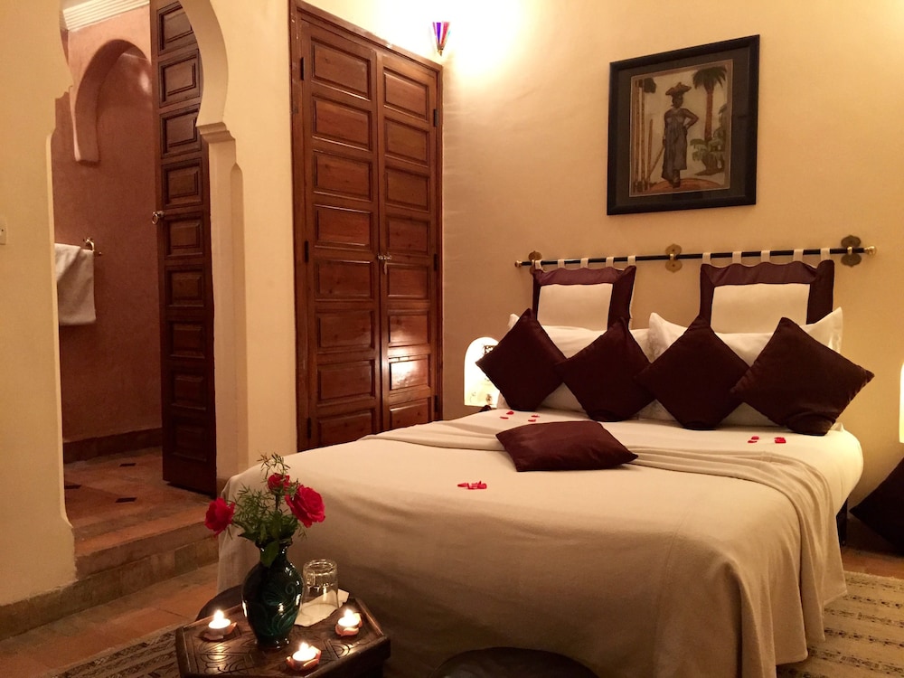 Riad Amina 23/75
