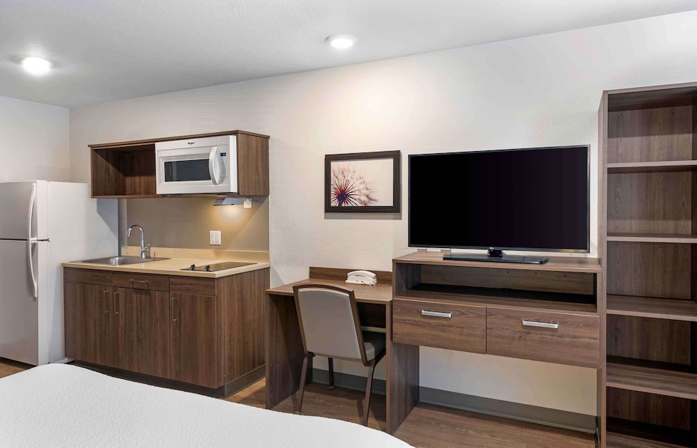 Woodspring Suites Riverside Norco 38/49