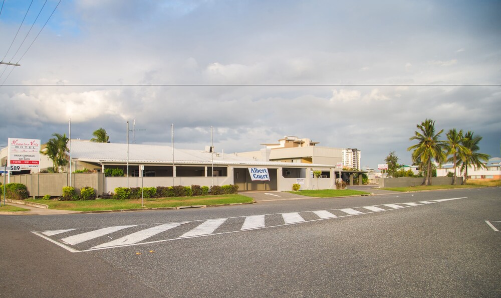 Hampton Villa Motel (ex.Comfort Inn Rockhampton) 64/71