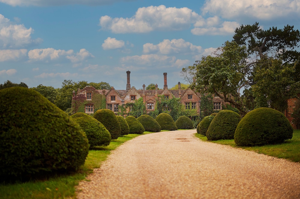 Seckford Hall Hotel Spa 56/64