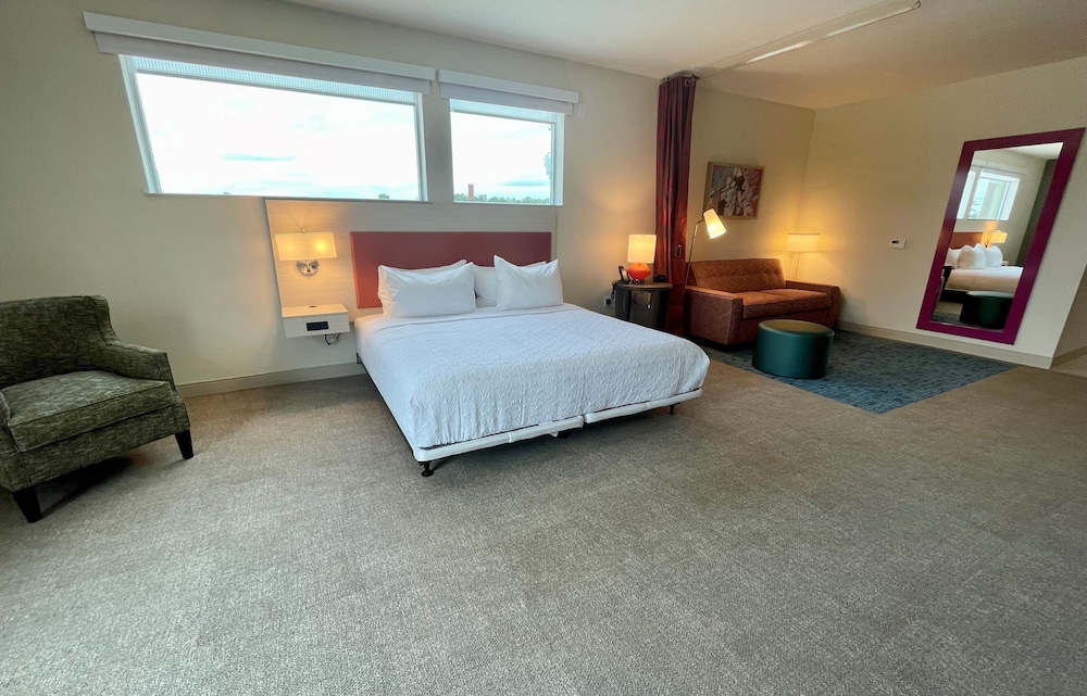 Hawthorn Suites by Wyndham Kingwood/Houston 7/30