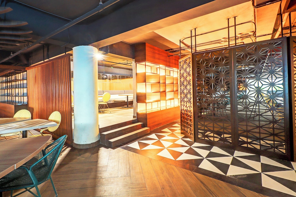 Sunday Hotel Arshika Sunset Road 43/60