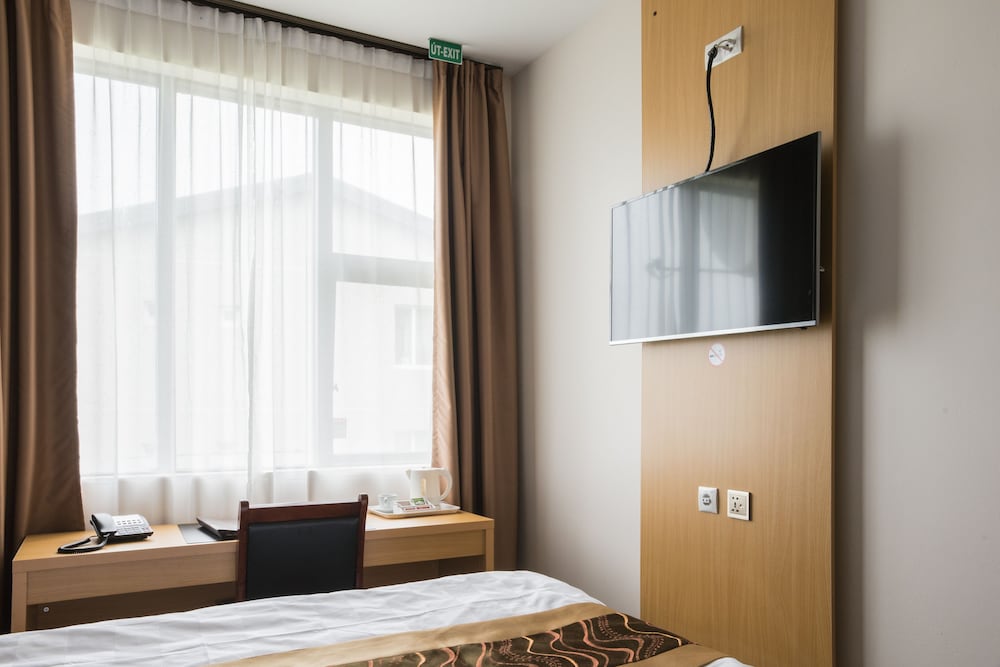 HOTEL JAZZ 40/50