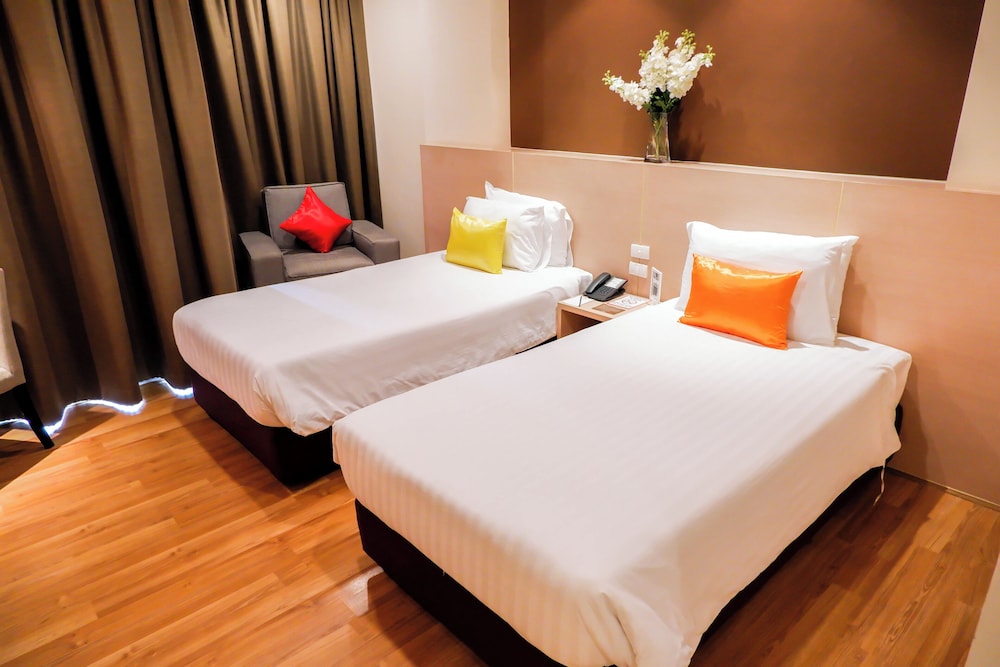 SUPERIOR, TWIN BEDS