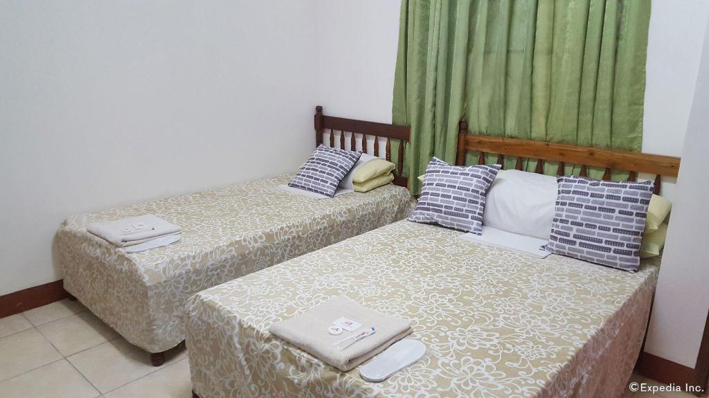 Suite, 1 Double and 1 Single Bed