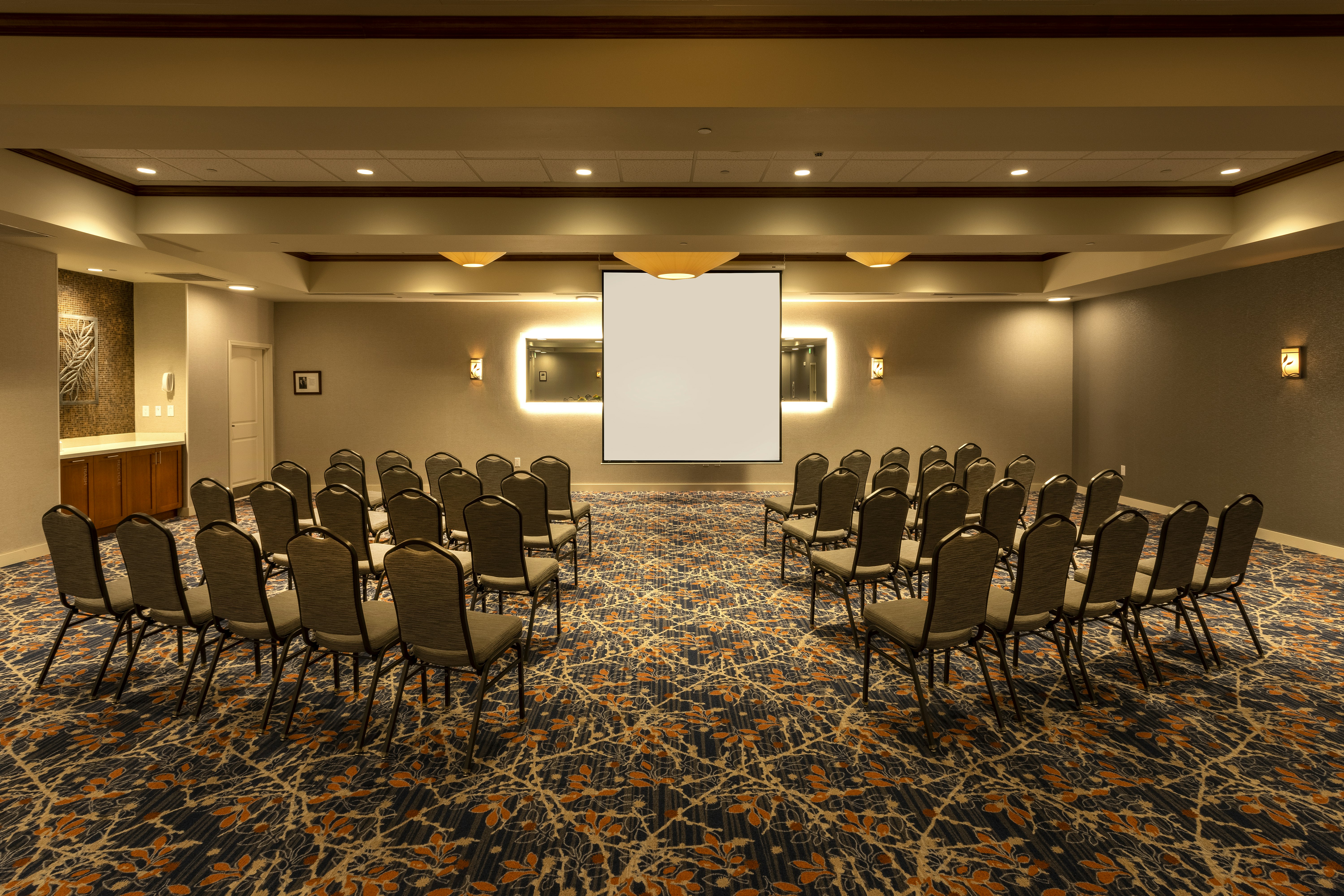Hilton Garden Inn Seattle Issaquah 48/52