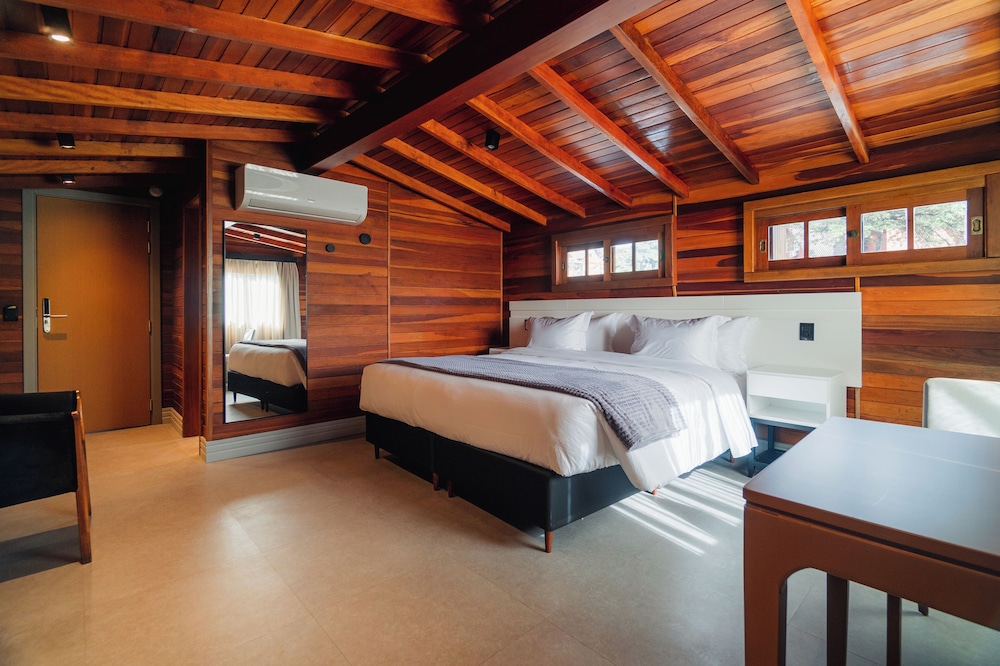 249 Design Hotel 11/42