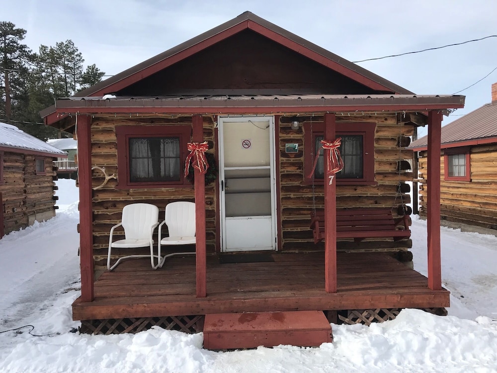 Grandview Cabins & RV Resort 4/50