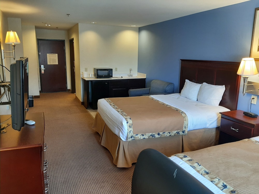 Baymont Inn And Suites Carthage 7/44