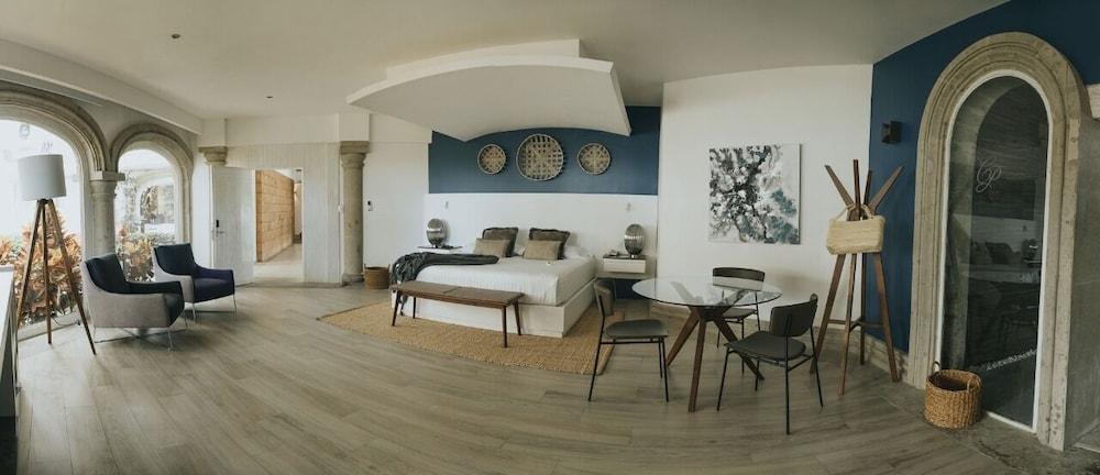 De Cantera Y Plata Hotel Boutique 35/50