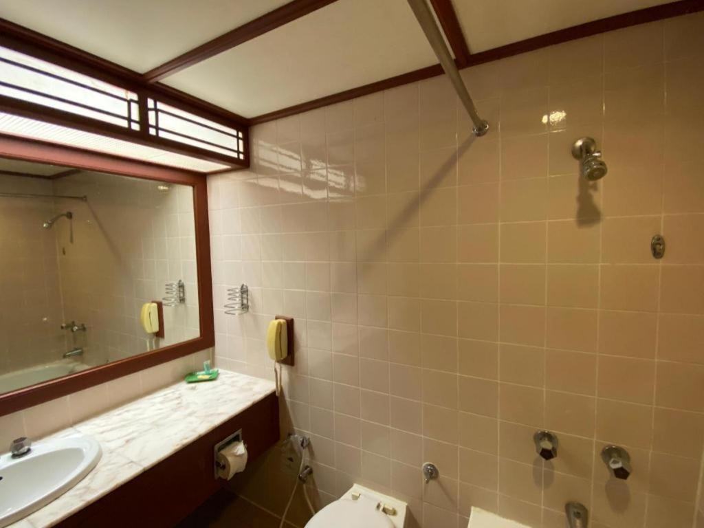Marco Polo Hotel Tawau 48/50