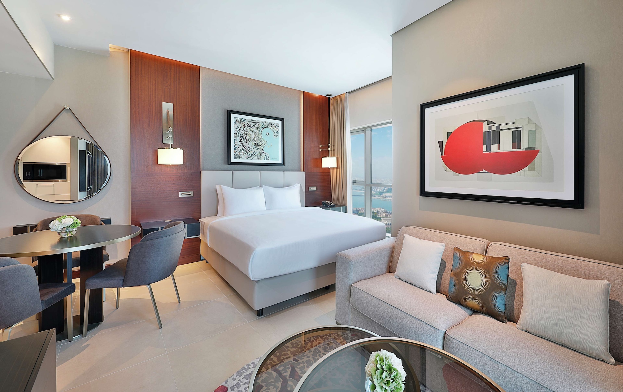 DELUXE, STUDIO, KING BED