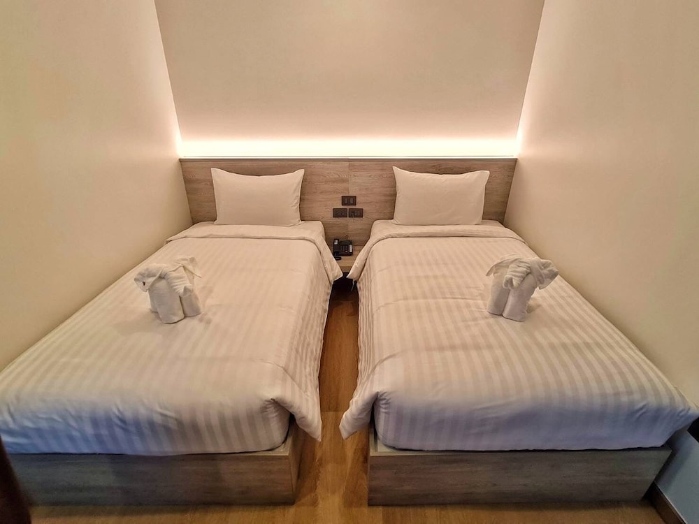Thana Wisut Hotel 14/49