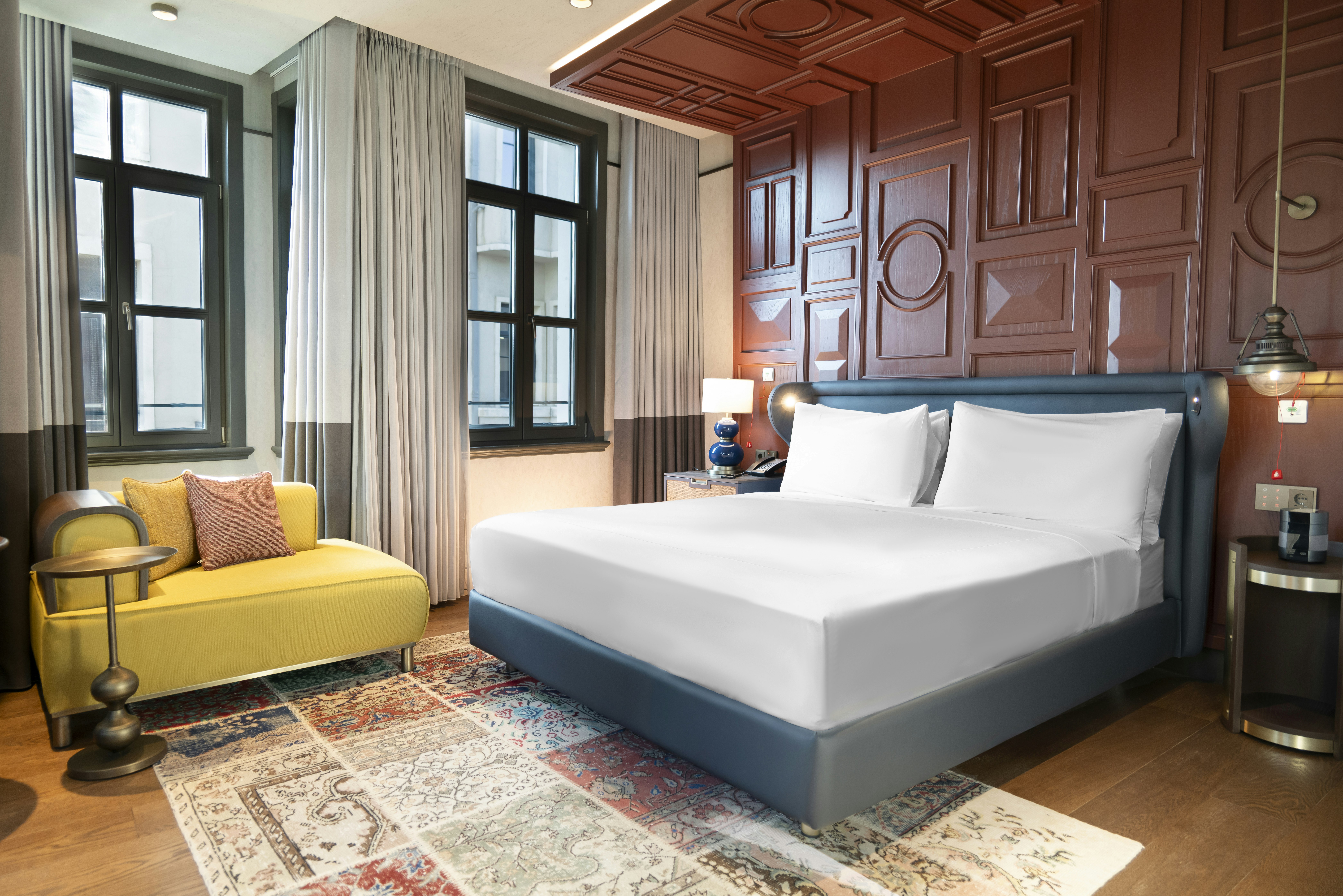 ROOM, KING BED, ACCESSIBLE