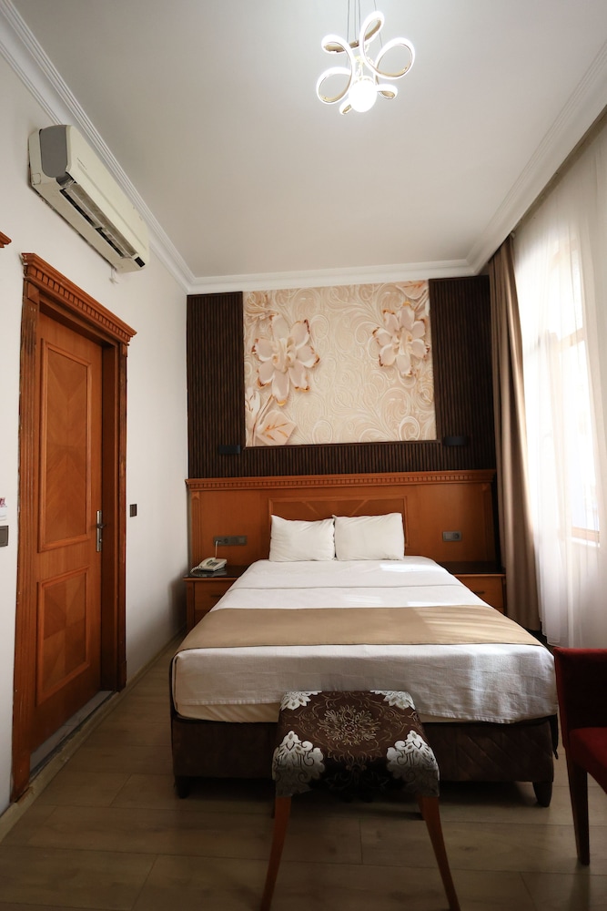 Hotel New House 22/68