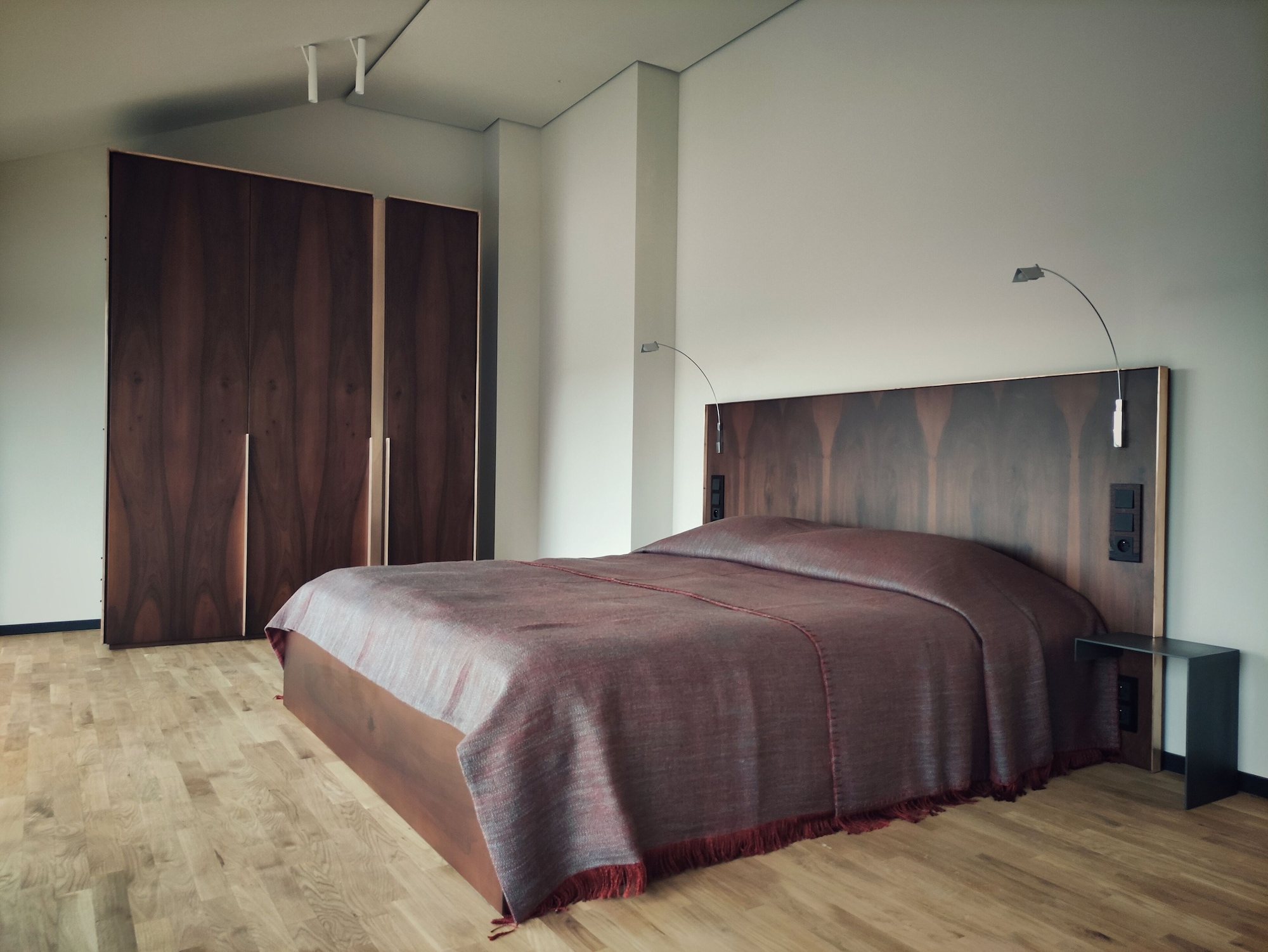 LUXURY, APARTMENT