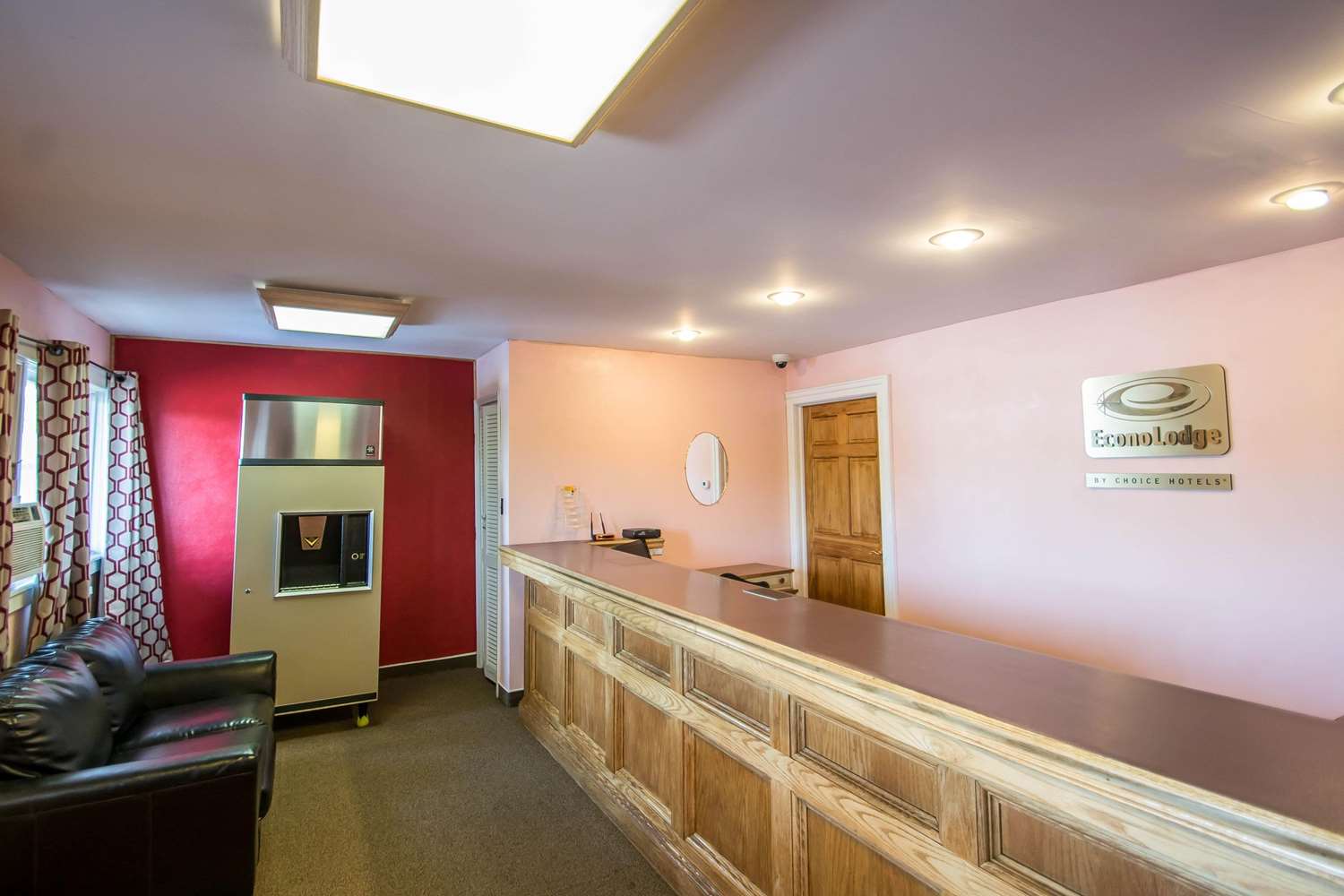 Econo Lodge Hornell 3/41
