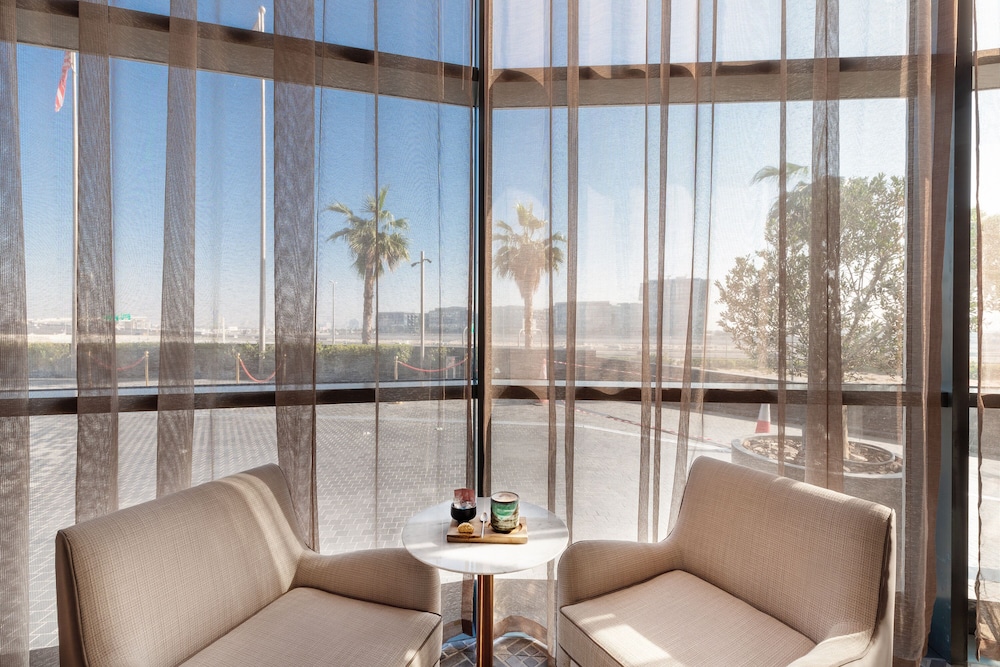 Paramount Hotel Dubai 13/72