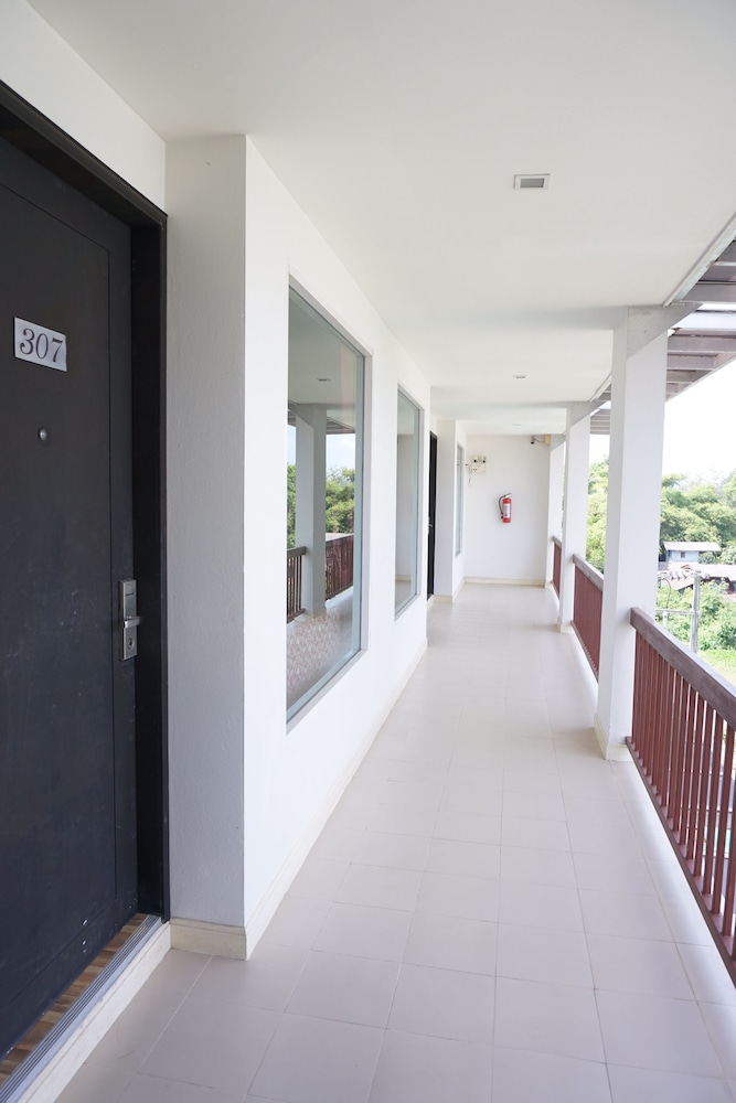 Panatara Hotel 16/35