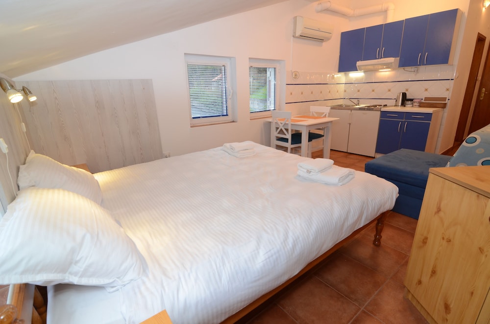 Maritimo Apartments 14/50