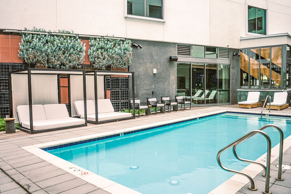 Shashi Hotel Mountain View, an Urban Resort 30/50