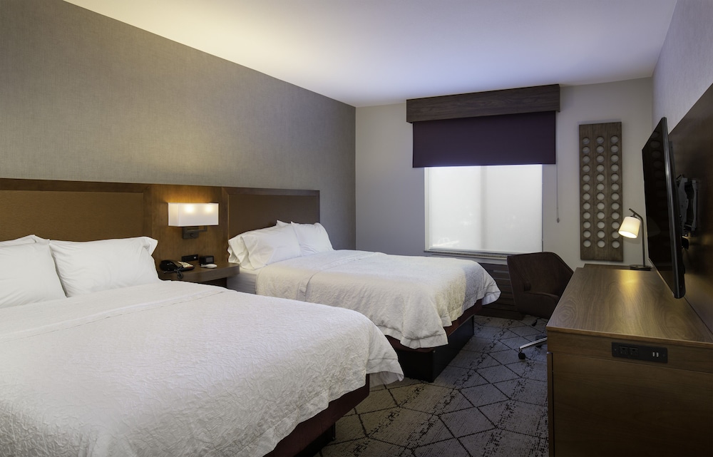 Hampton Inn & Suites Windsor - Sonoma Wine Country 15/40