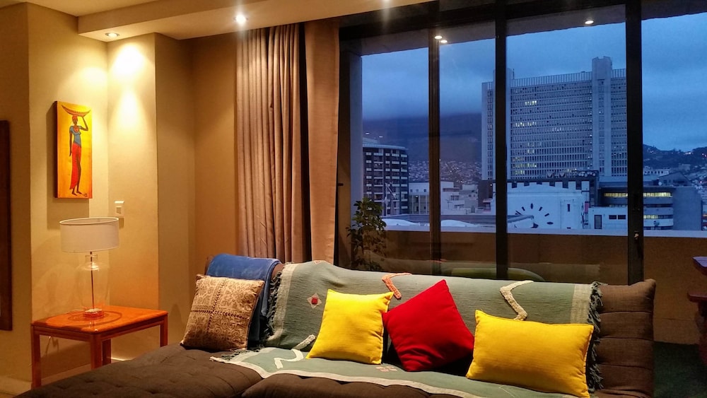 Cape Town Apartment With Balcony 6/28