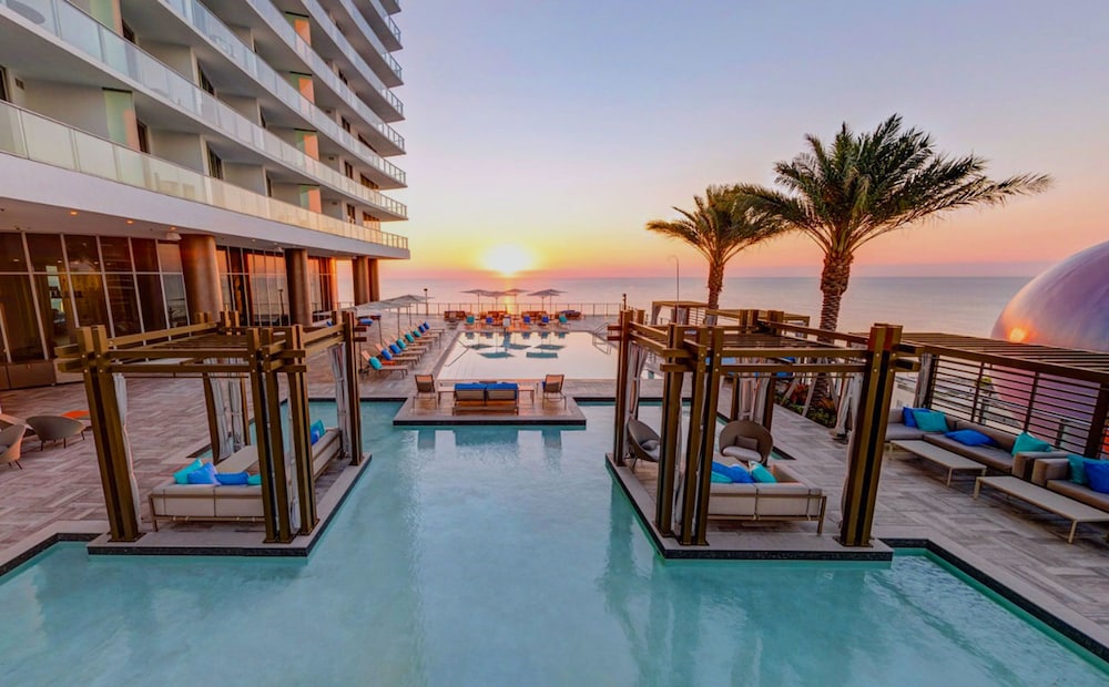 H Beach Resort Rentals 43/49