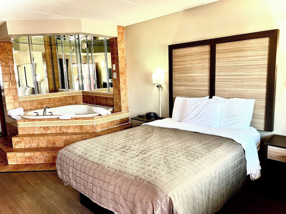Romantic, Queen Bed