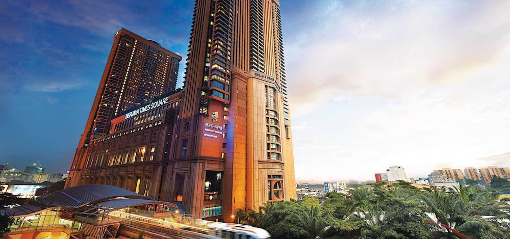 Pacific Express Hotel Central Market 5/50