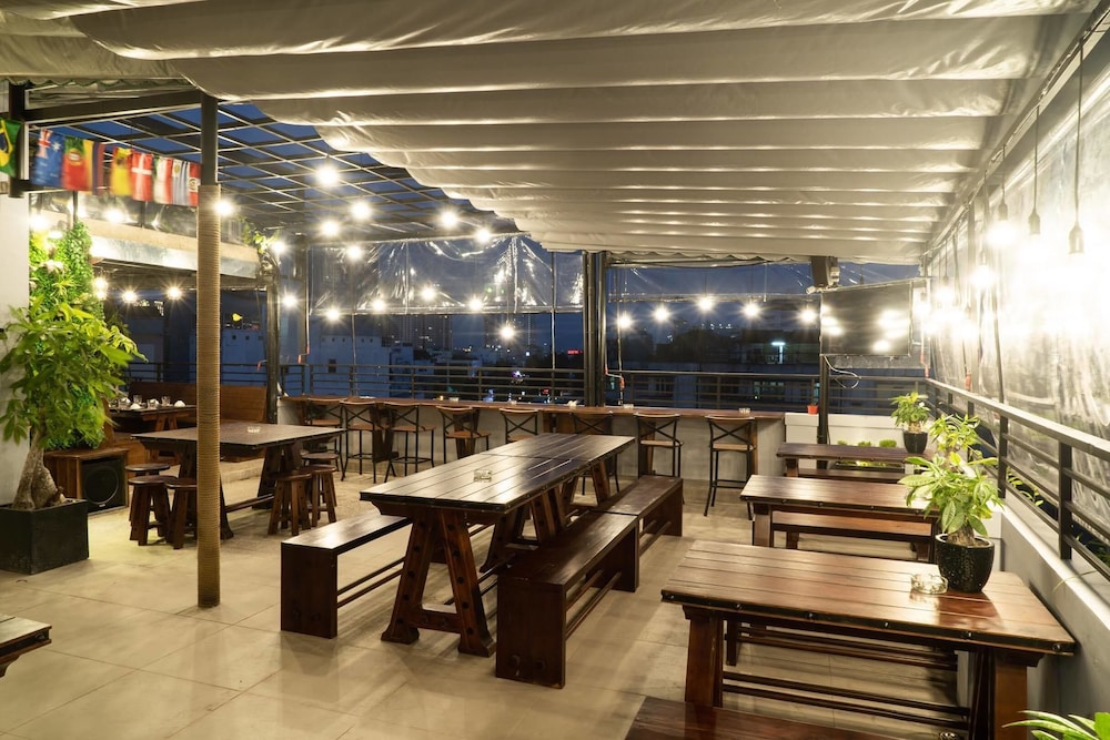 Green Star Hotel 46/64