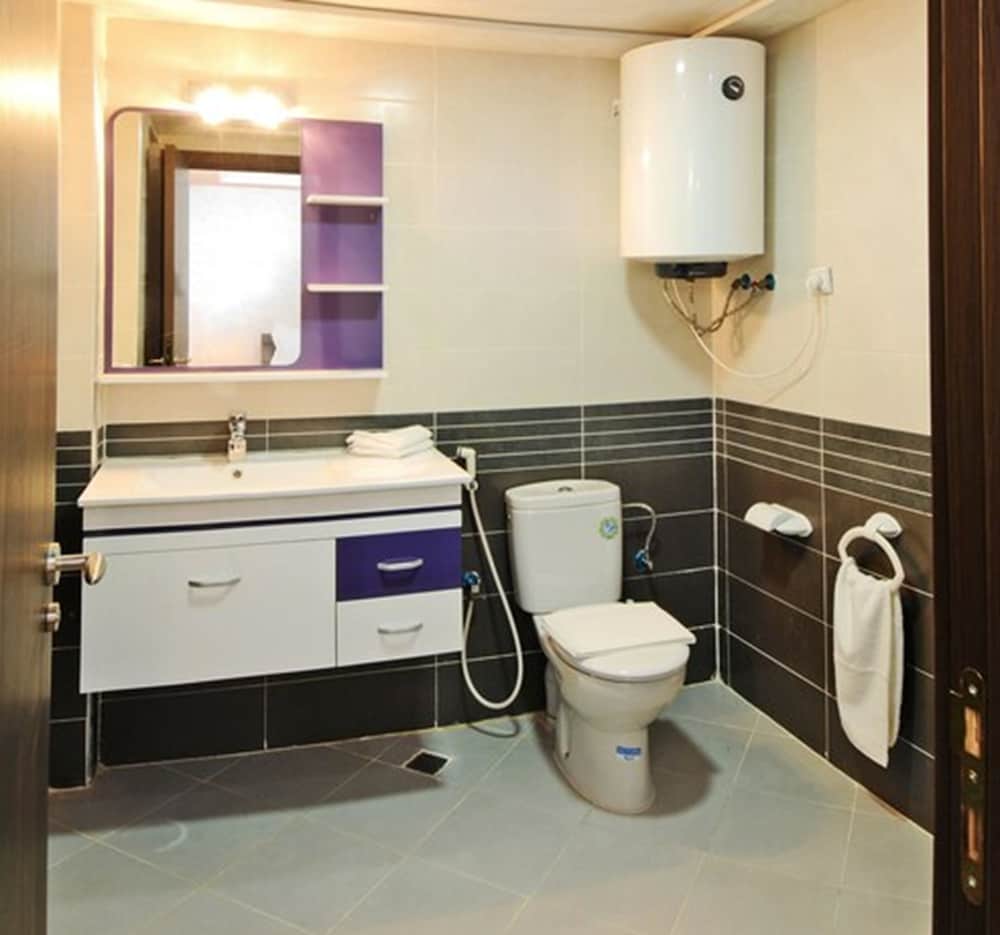 Aparthotel Les Oliviers Suites And Spa 37/38