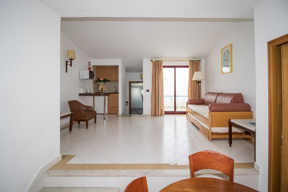 Hotel Apartamento Do Golfe 36/50