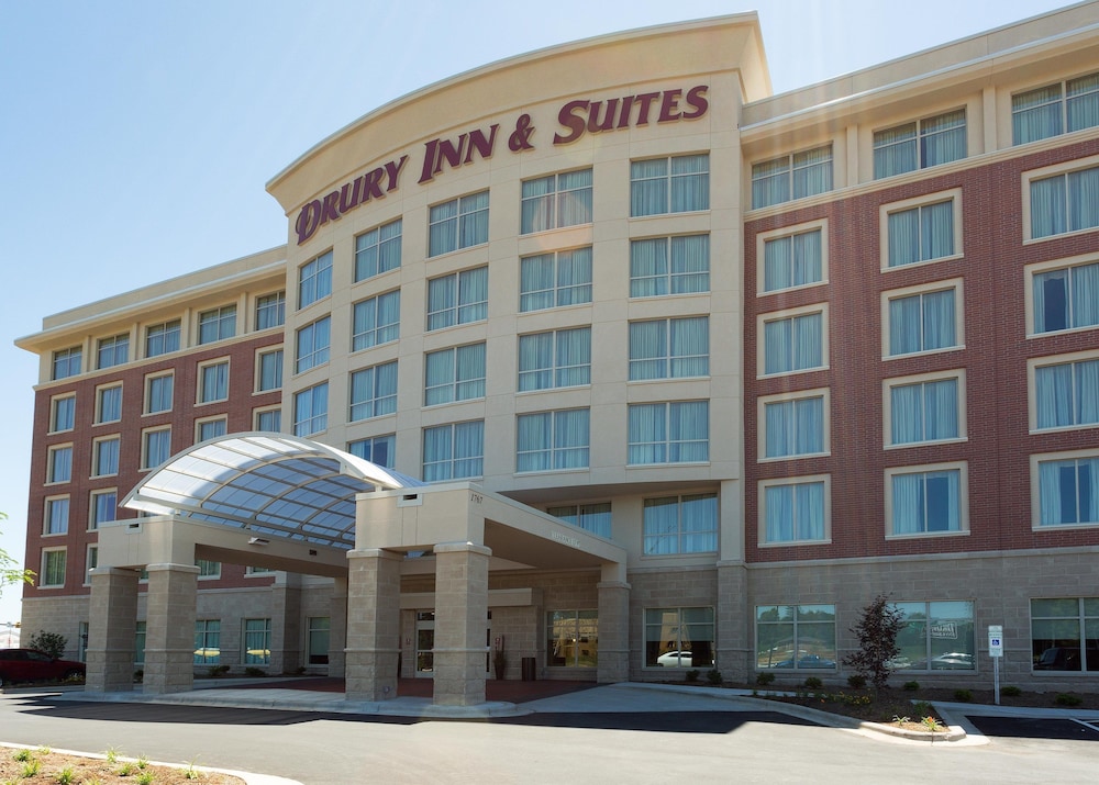 Drury Inn and Suites Burlington 39/44