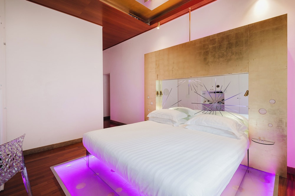 Hotel Trecento 20/50