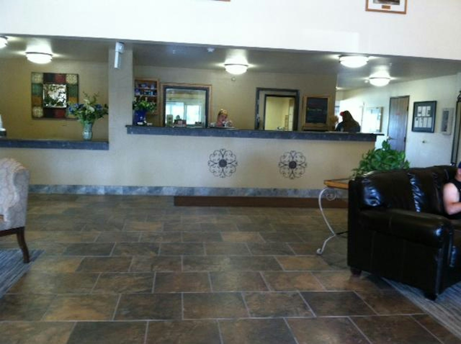 Coast Hilltop Inn 2/10
