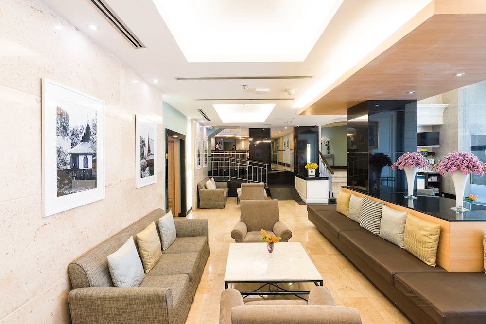 Evergreen Place Siam by UHG 43/72
