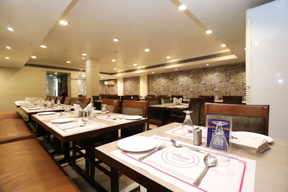 Hotel Rajhans Regent 39/48