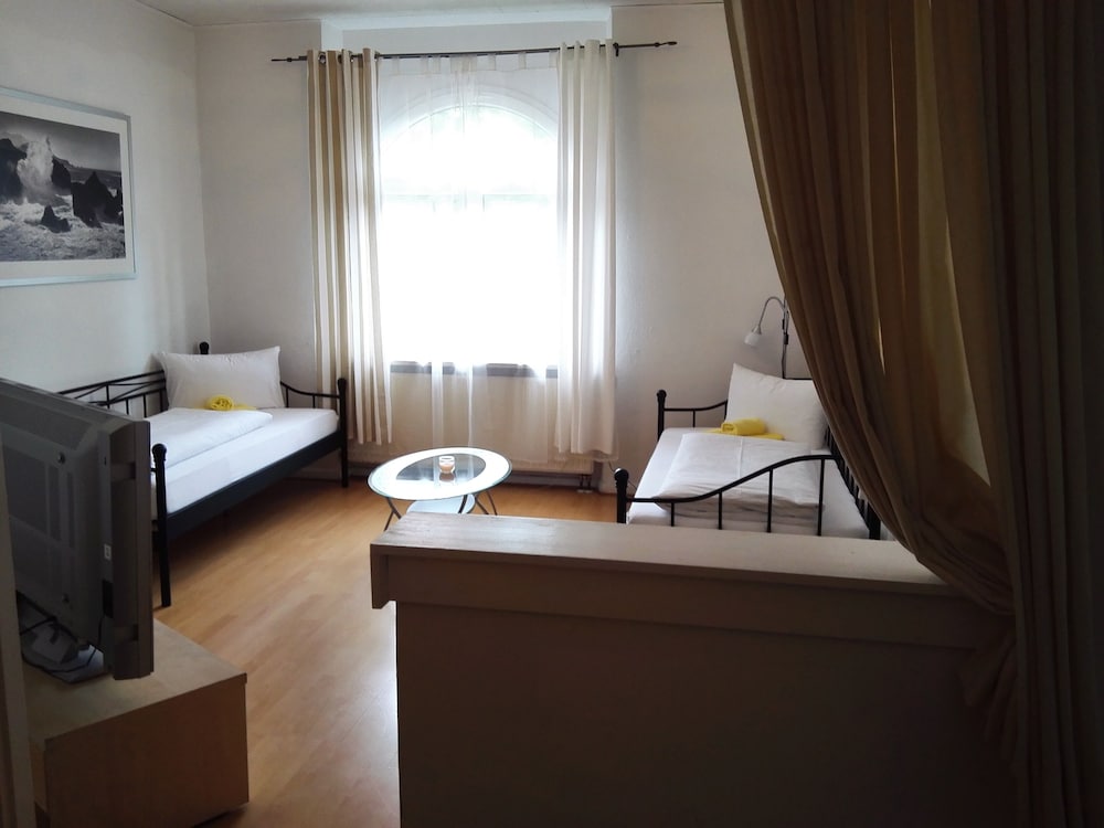 Harsdörffer Apartment 8/27