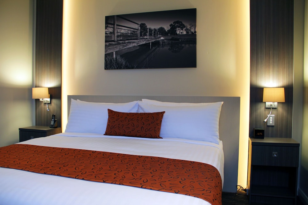Mercure Orange 22/65