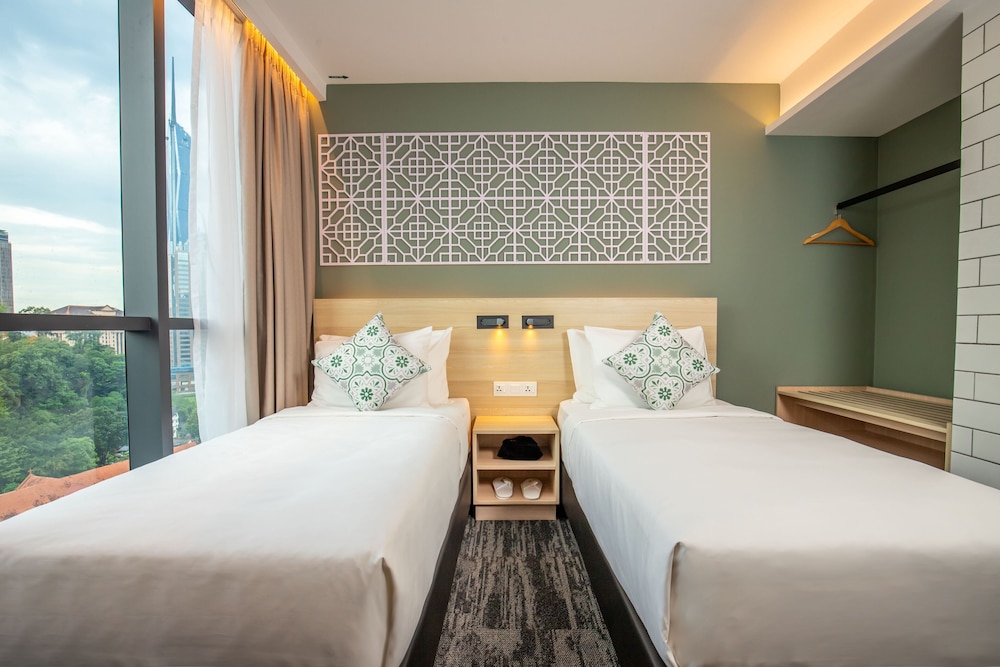 Santa Grand Signature Kuala Lumpur 13/42