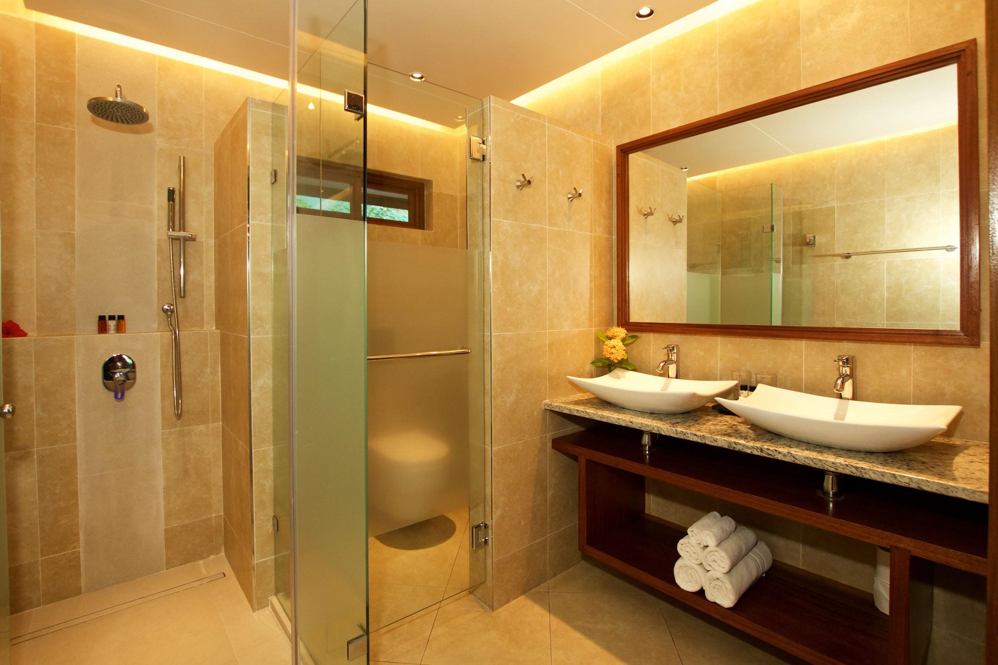 غرفة سوبيريور، Coco de Mer Hotel and Black Parrot Suites 5/7