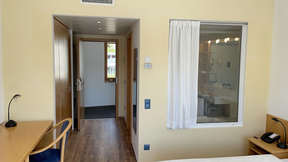 TRESA BAY HOTEL 15/32